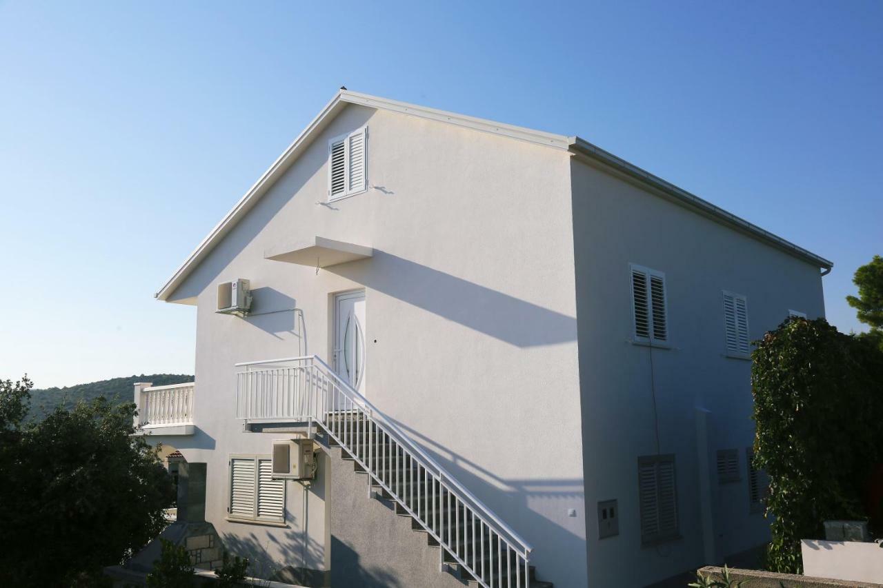 Apartments Tonia Br. 1 زافالاتيكا المظهر الخارجي الصورة